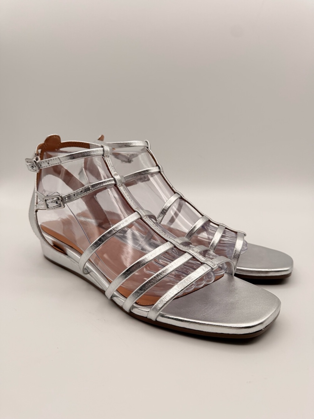 SEYCHELLES Luxurious Wedge Sandals Silver Leather Strappy Flat